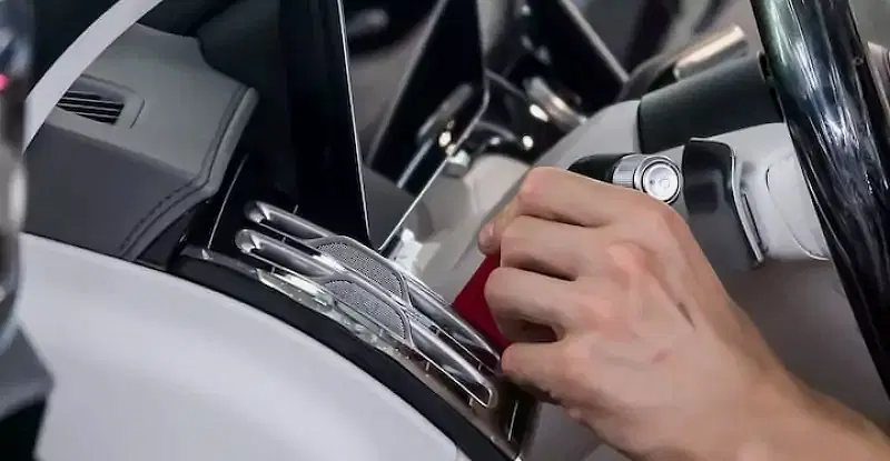 limitirovannyj-avtomobil-mercedes-maybach-serii-edition-100-12