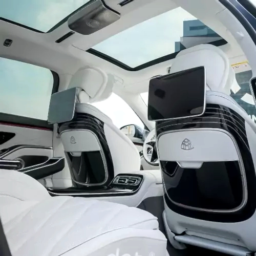 limitirovannyj-avtomobil-mercedes-maybach-serii-edition-100-33