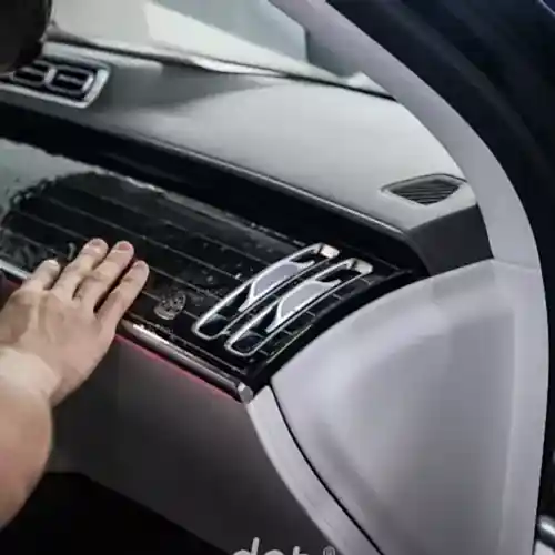 limitirovannyj-avtomobil-mercedes-maybach-serii-edition-100-35