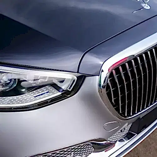 limitirovannyj-avtomobil-mercedes-maybach-serii-edition-100-44
