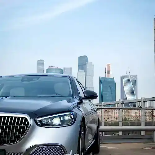 limitirovannyj-avtomobil-mercedes-maybach-serii-edition-100-65