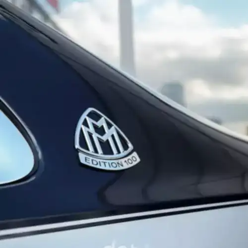 limitirovannyj-avtomobil-mercedes-maybach-serii-edition-100-6