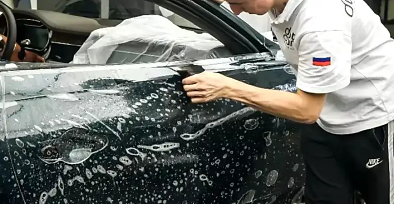 bentley-continental-gracioznoe-kupe-klassa-lyuks-dlya-istinnyh-aristokratov-48