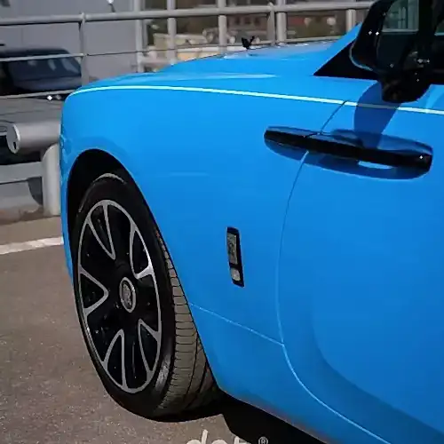 rollsroys-wraith-blue-vtorogo-takogo-net-ni-u-kogo-6
