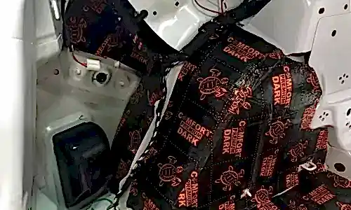 Шумоизоляция колёсных арок автомобиля в Москве по низким ценам | Стоимость шумки авто в DOTCARS Шумоизоляция колёсных арок автомобиля в Москве по низким ценам | Стоимость шумки авто в DOTCARS